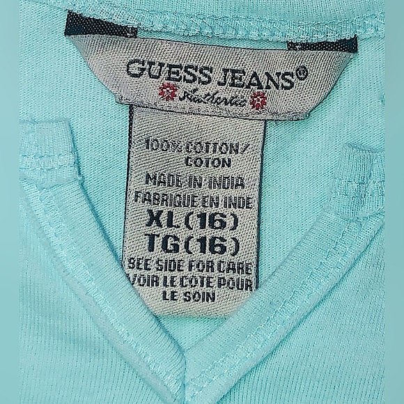 Guess - Picture 3 of 8